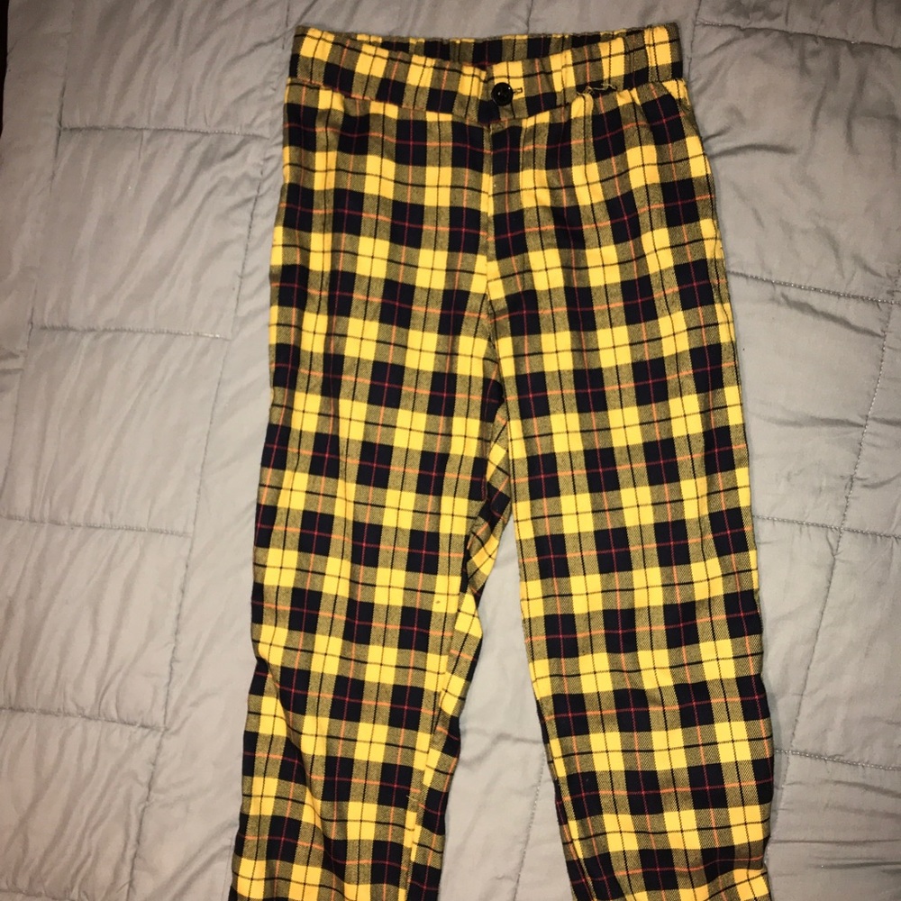 ZUMIEZ black and yellow pants